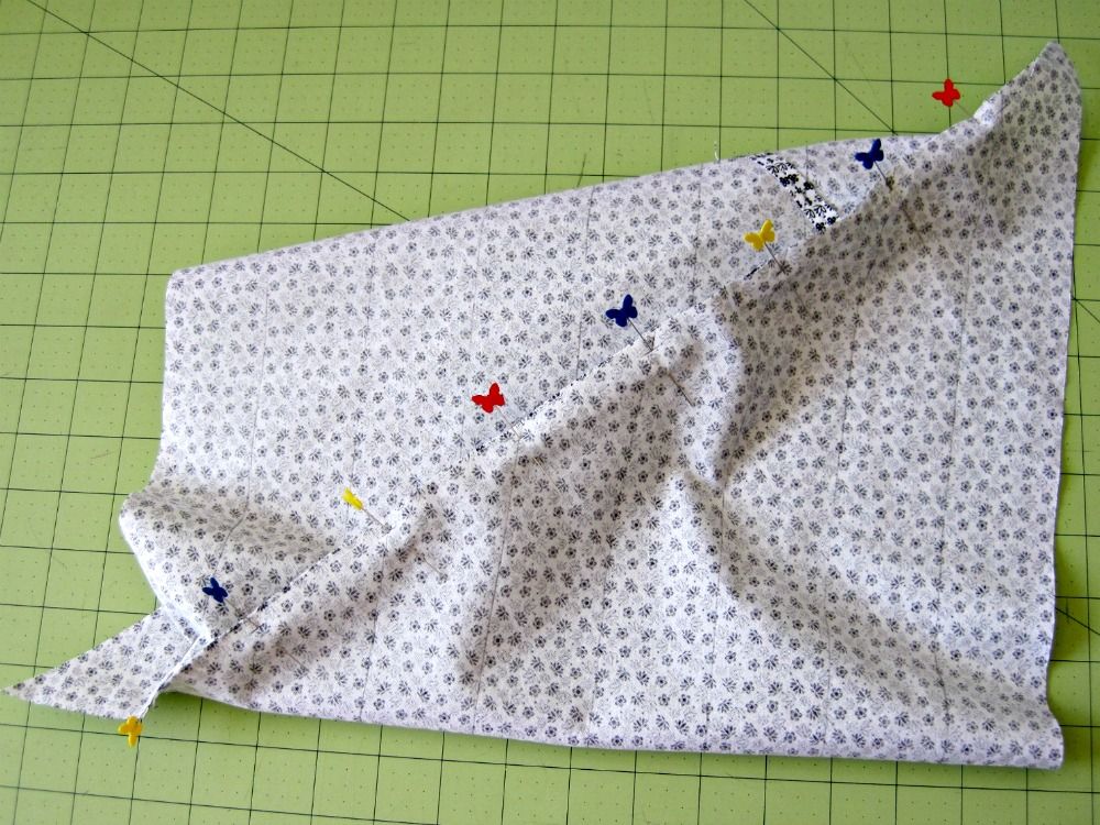 Turn one fat quarter into 5 yards of bias tape (full tutorial) She's